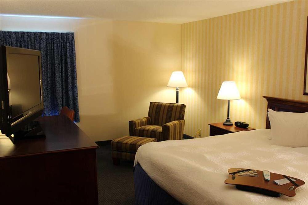Hampton Inn Salem East - Electric Road Номер фото