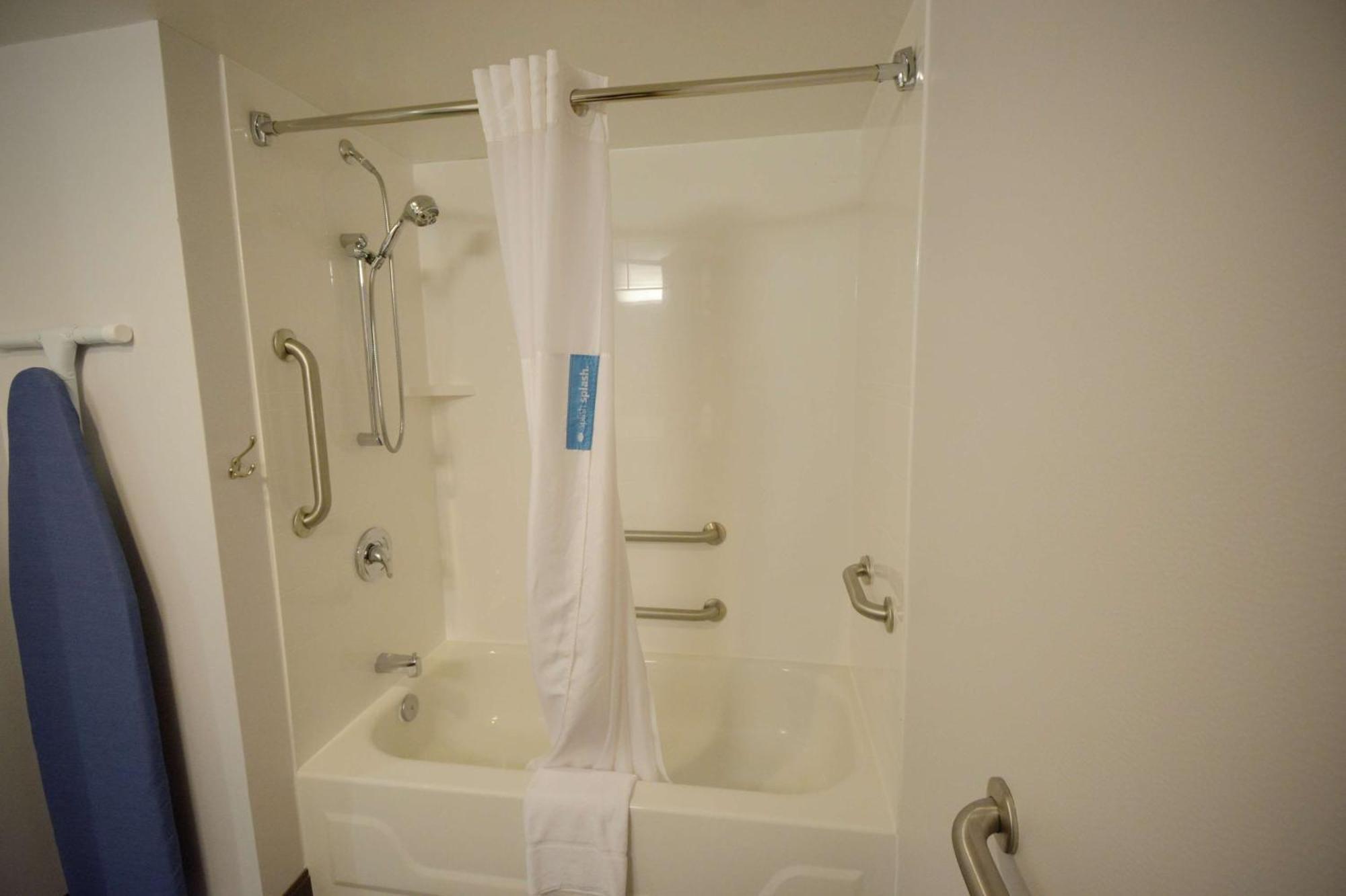Hampton Inn Salem East - Electric Road Екстер'єр фото