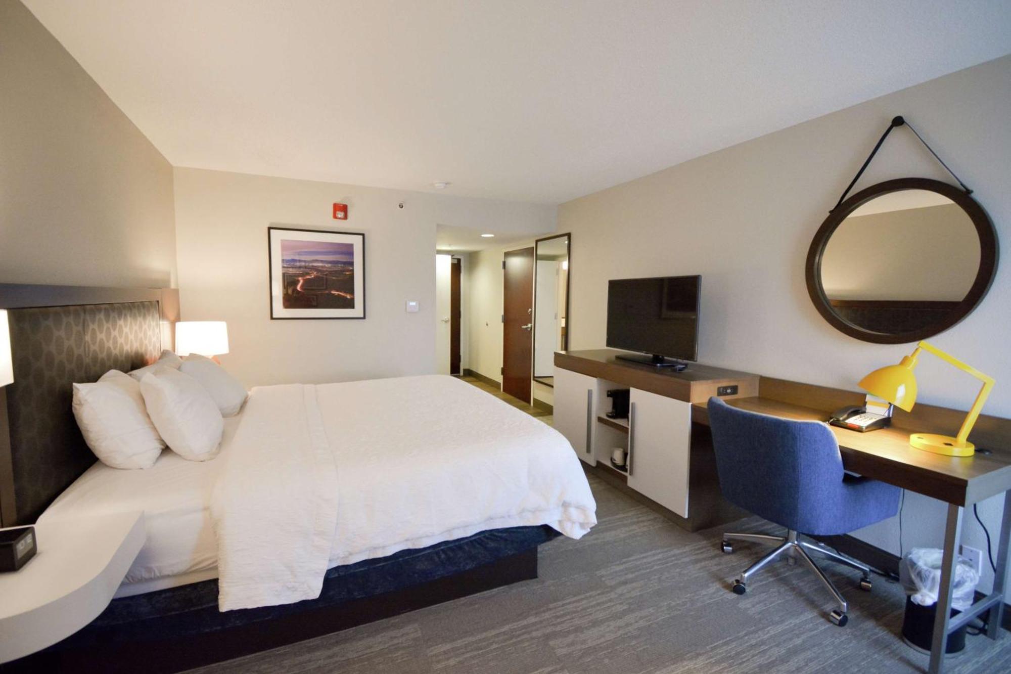 Hampton Inn Salem East - Electric Road Екстер'єр фото