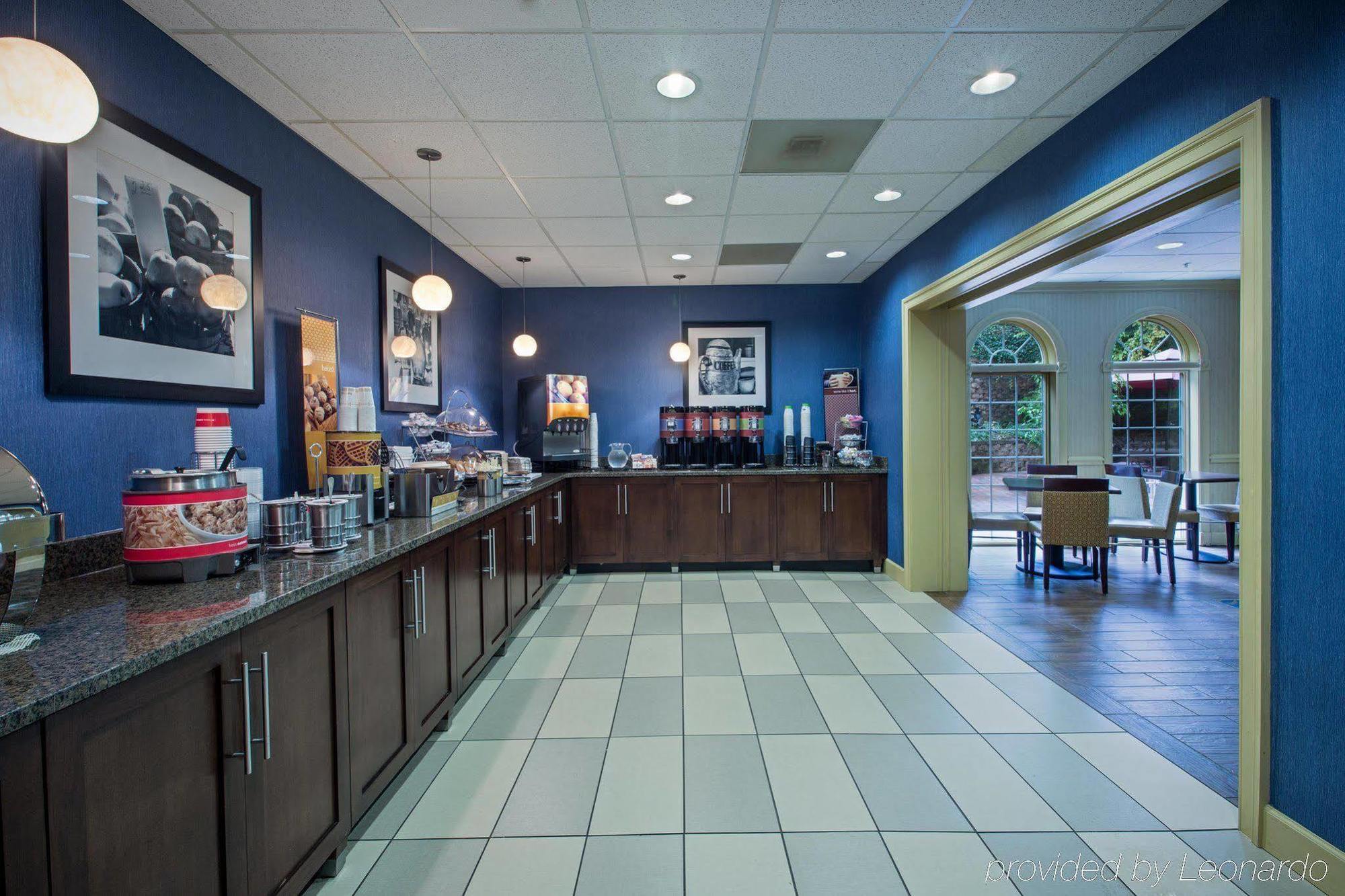 Hampton Inn Salem East - Electric Road Екстер'єр фото