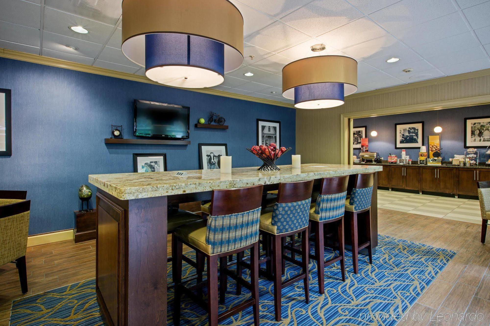 Hampton Inn Salem East - Electric Road Екстер'єр фото