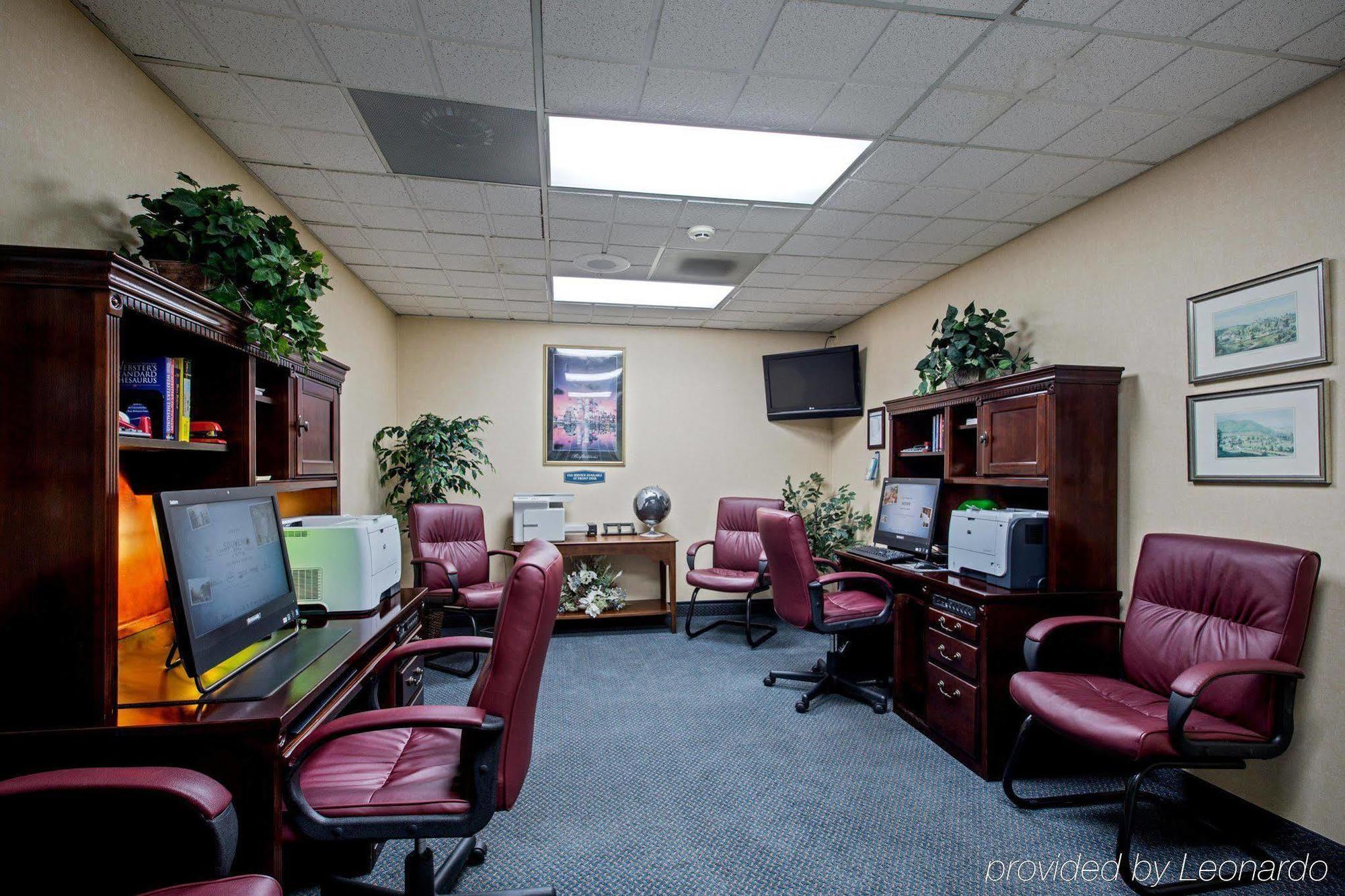 Hampton Inn Salem East - Electric Road Екстер'єр фото