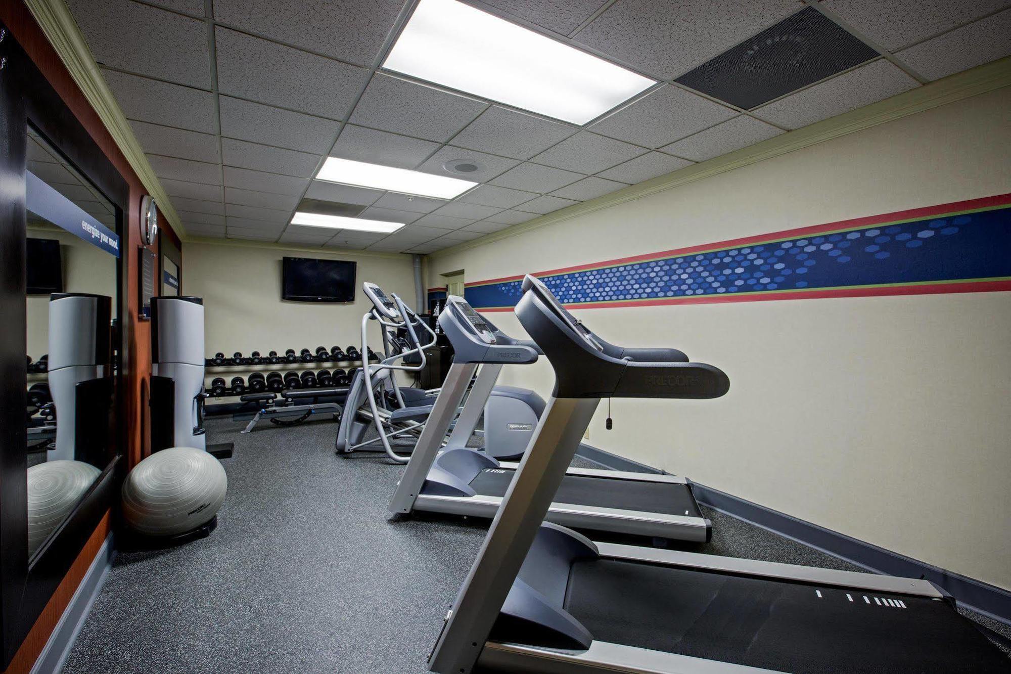 Hampton Inn Salem East - Electric Road Екстер'єр фото